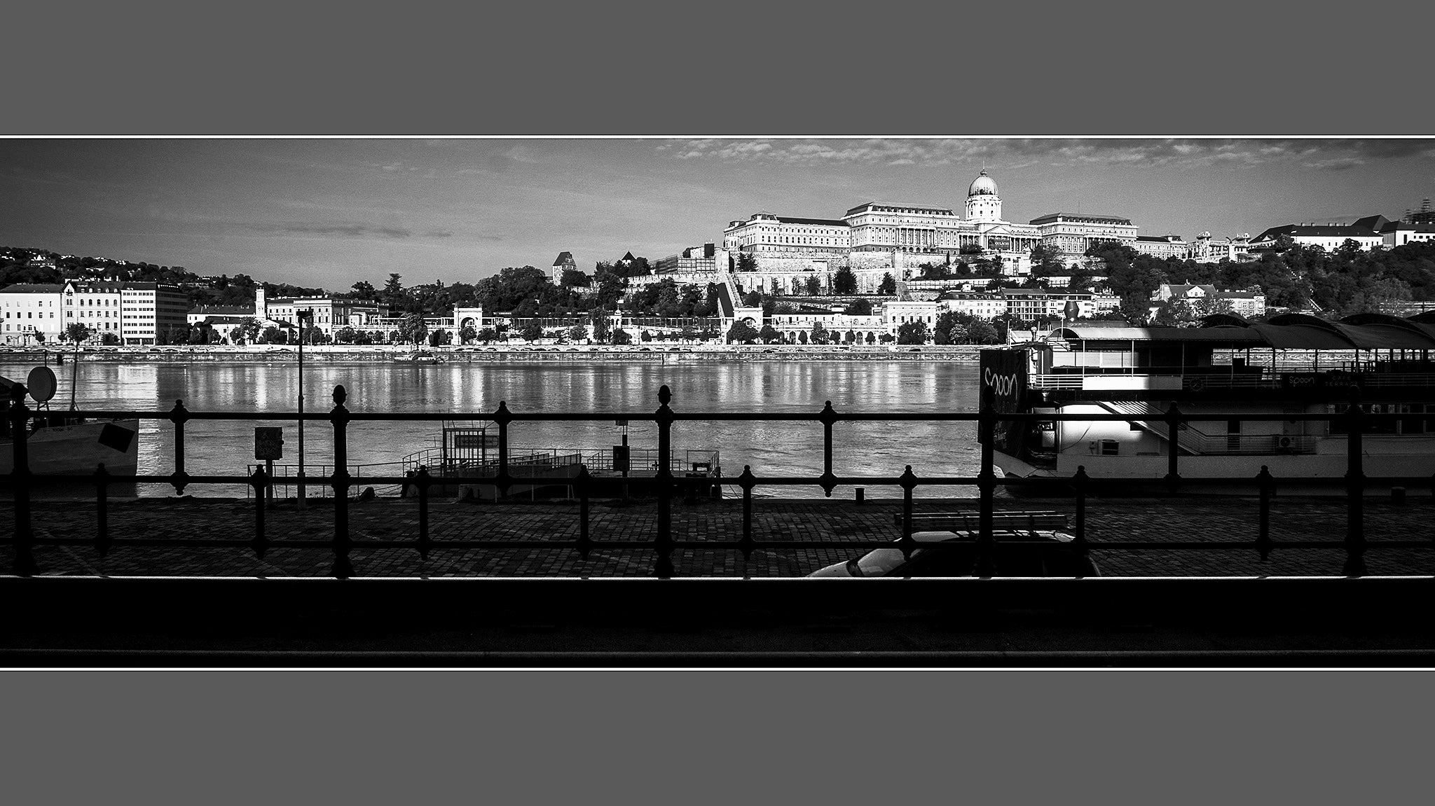 BUDAPEST PANORAMA No.3143BW        "CASTLE BEHIND THE RAILS"