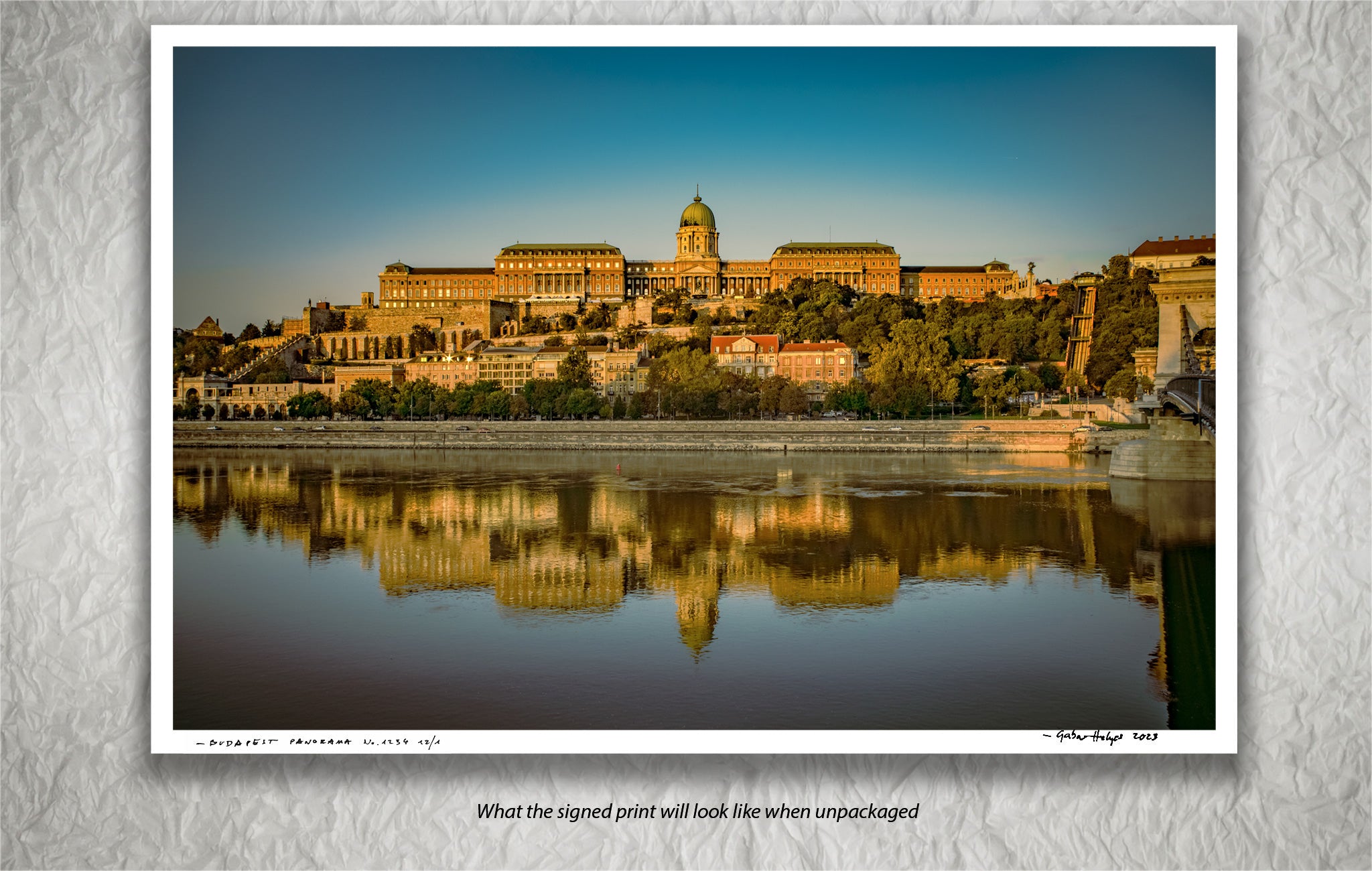 BUDAPEST PANORAMA No.7850CL        "THE ROYAL CASTLE IN DAWN"